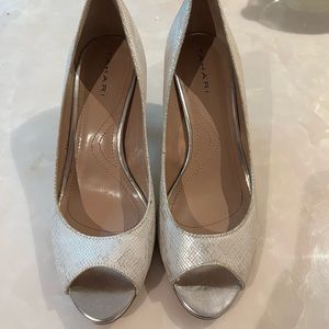Open Toe TAHARI High Heel Pumps